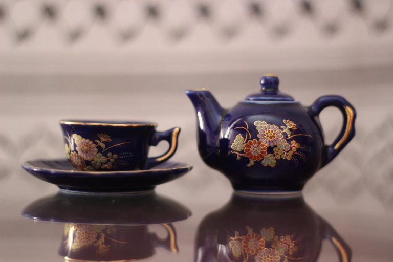 blue flowers tea set