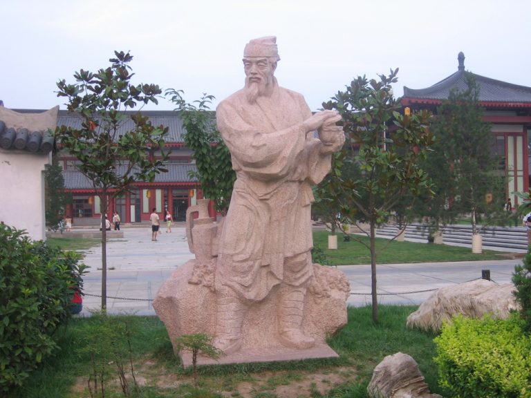 stone statue of lu yu