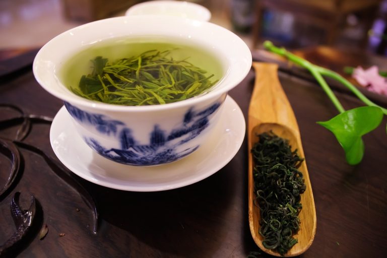 green tea in a gaiwan