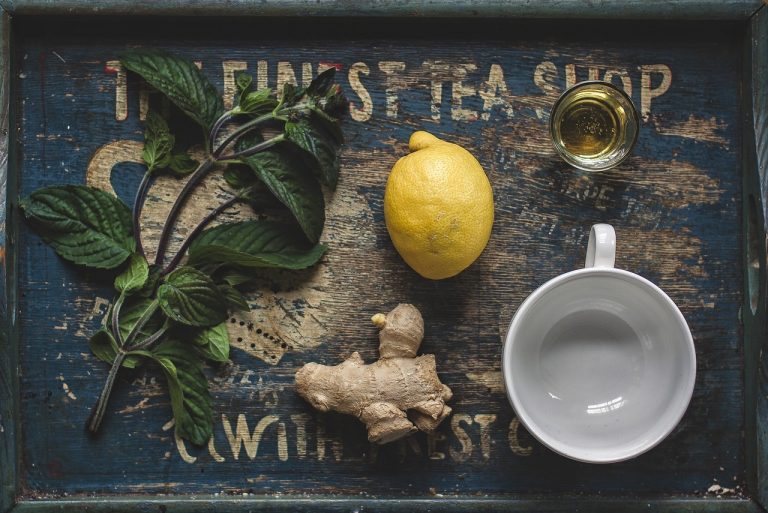 tea with honey lemon ginger and mint