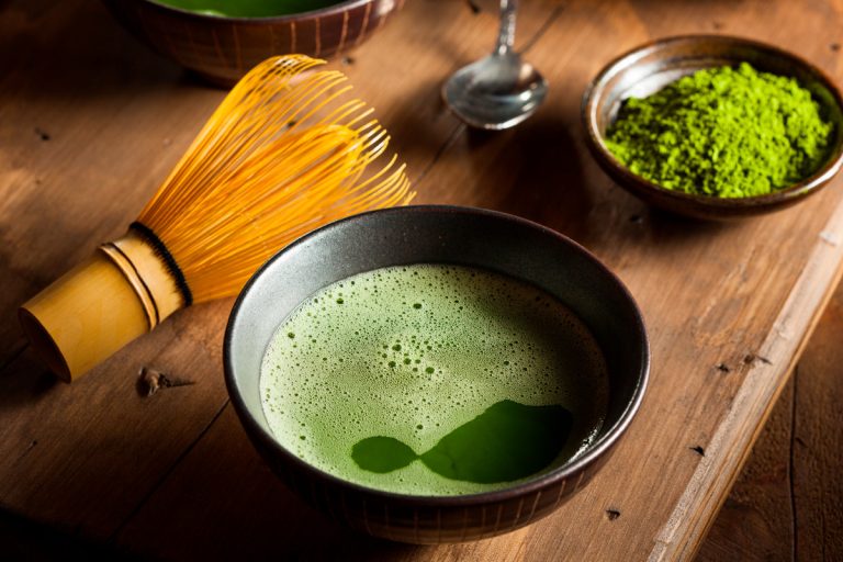 vibrant green matcha tea
