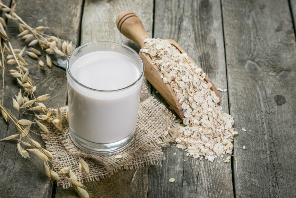 Oat Milk and Oats