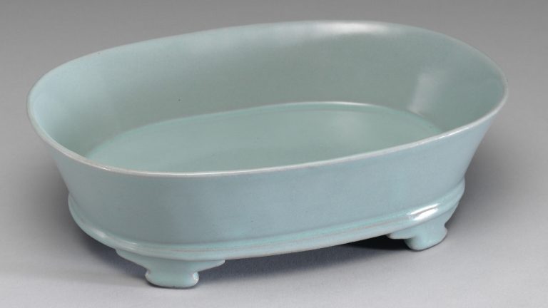 Northern Song Dynasty Ru Kiln Celadon Striped Narcissus Pot