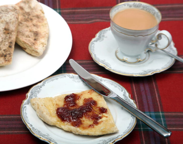 irish tea with soda bread and jam